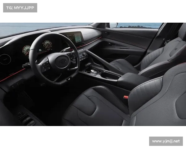 全新现代伊兰特更年轻，溜背车身+科技感内饰，售价不到10万